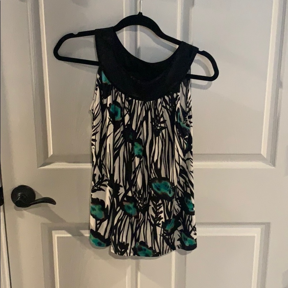 Multicolor tank with satin neckline and sequins